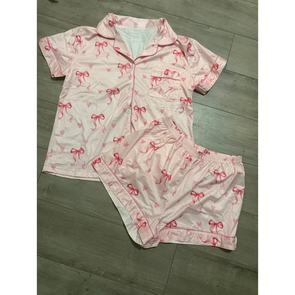 NIB Pink Bow and Heart Print Satin Pajama Set Short Sleeve Button Down Shorts S